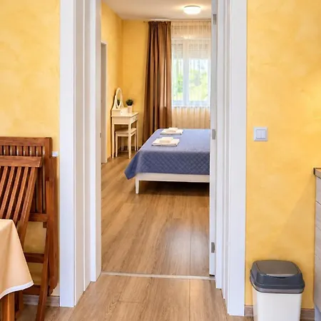 Apartment Victoria *